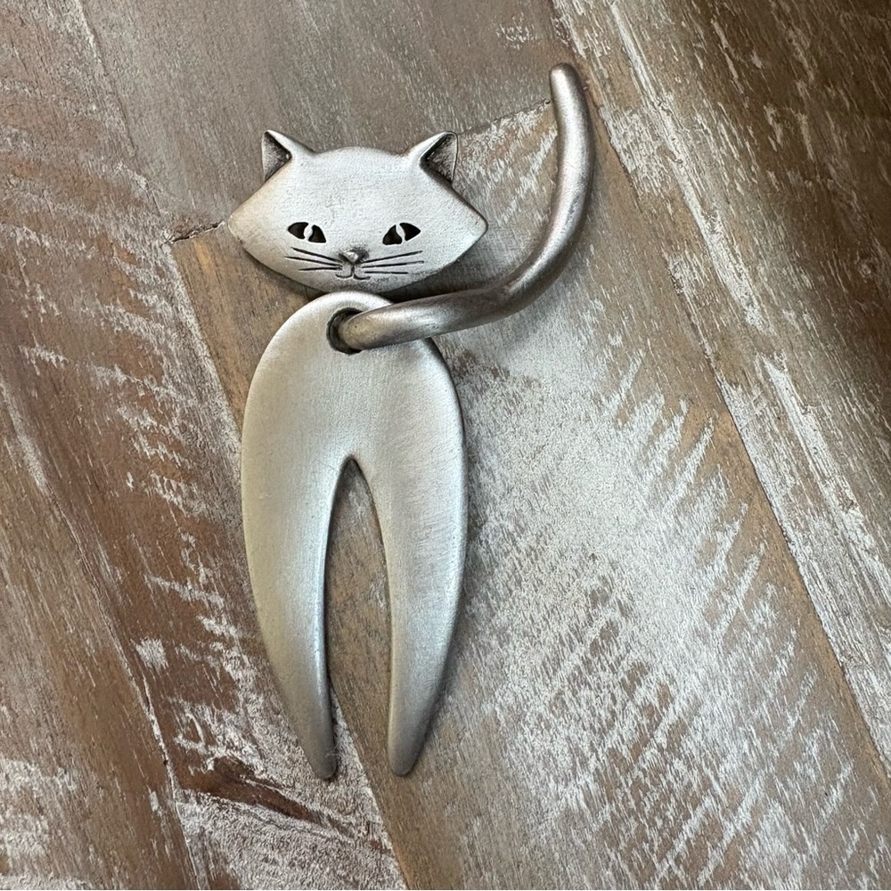 Vintage JJ Jonette Articulated Cat Brooch Brushed Nickel